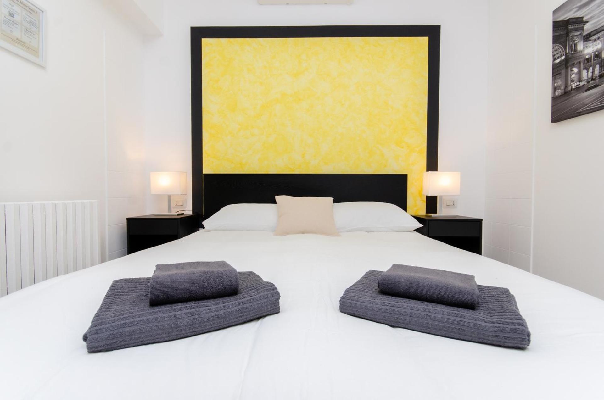 Yellow Room Milaan Buitenkant foto